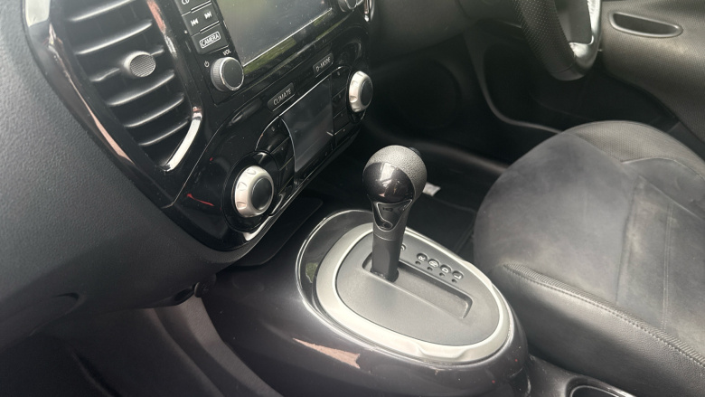 Nissan Juke 1.6 N-Connecta 5dr Xtronic Petrol Hatchback